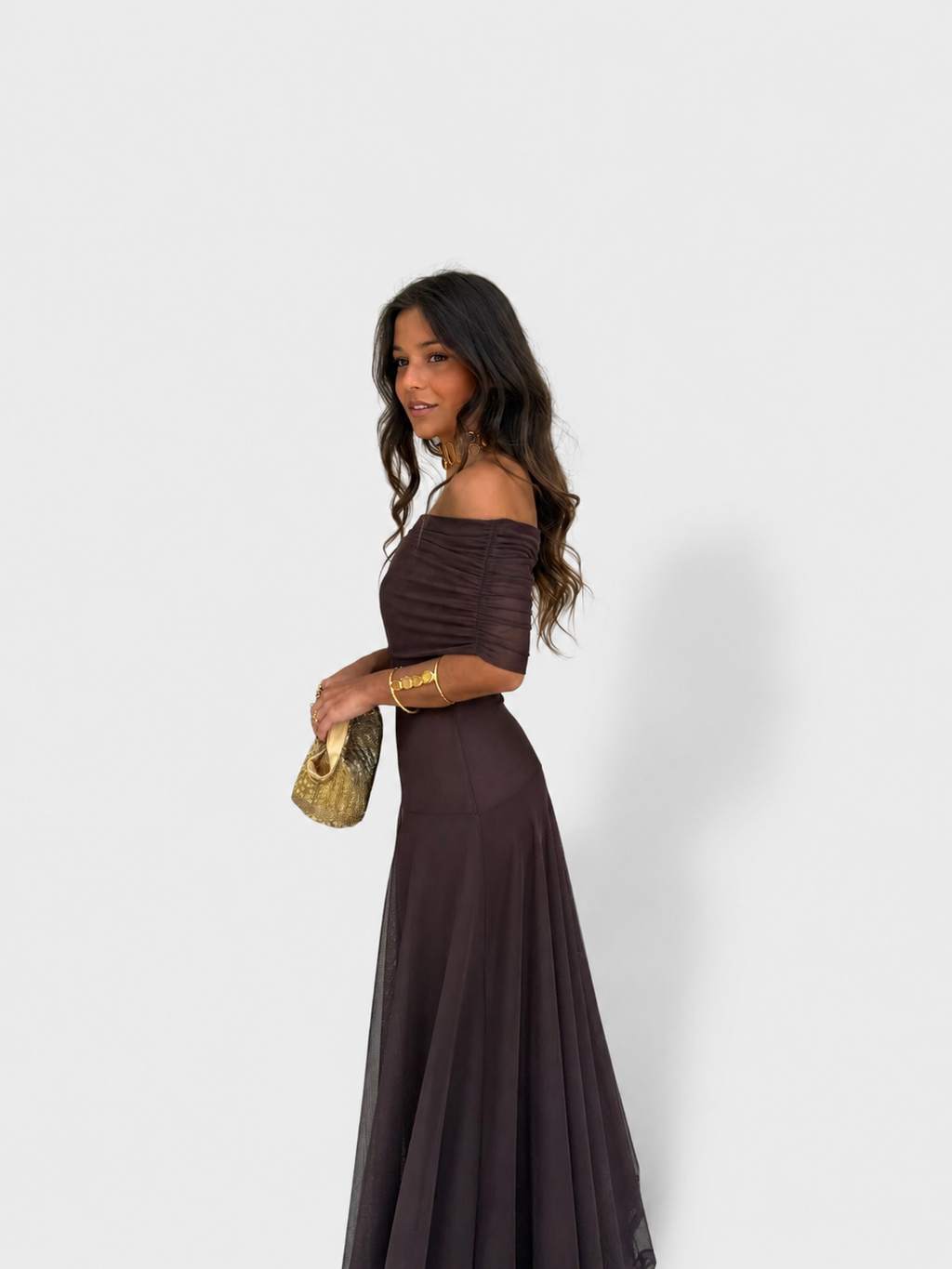 Vestido Elegante de Hombros Descubiertos con Caída Fluida