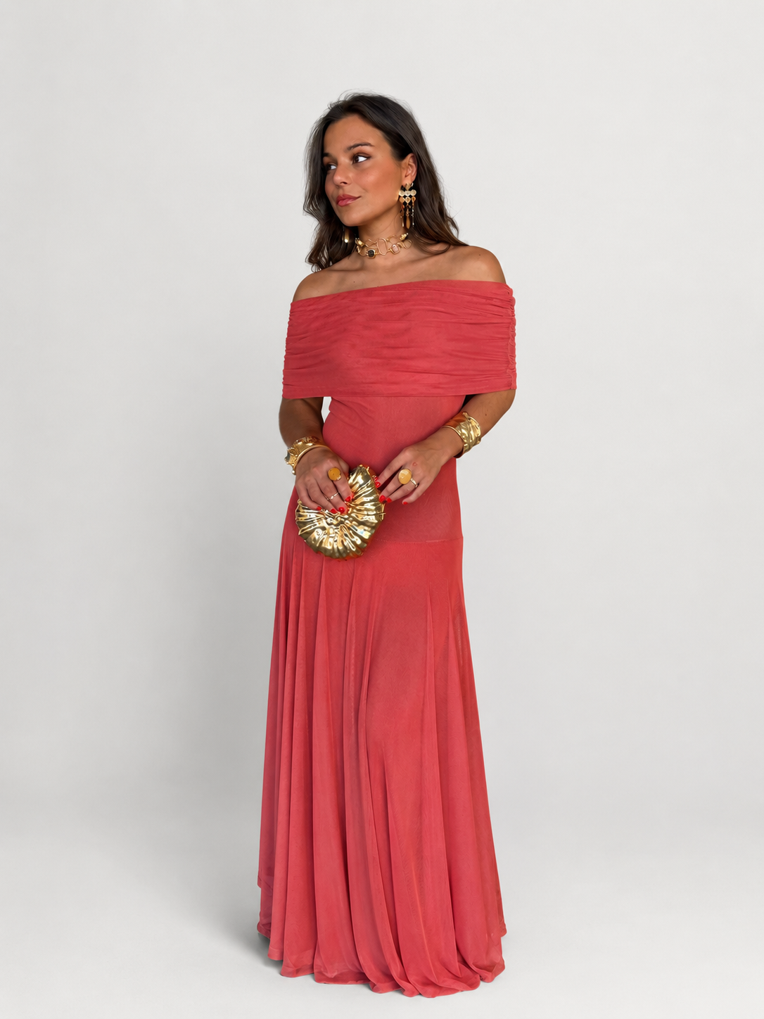 Vestido Elegante de Hombros Descubiertos con Caída Fluida
