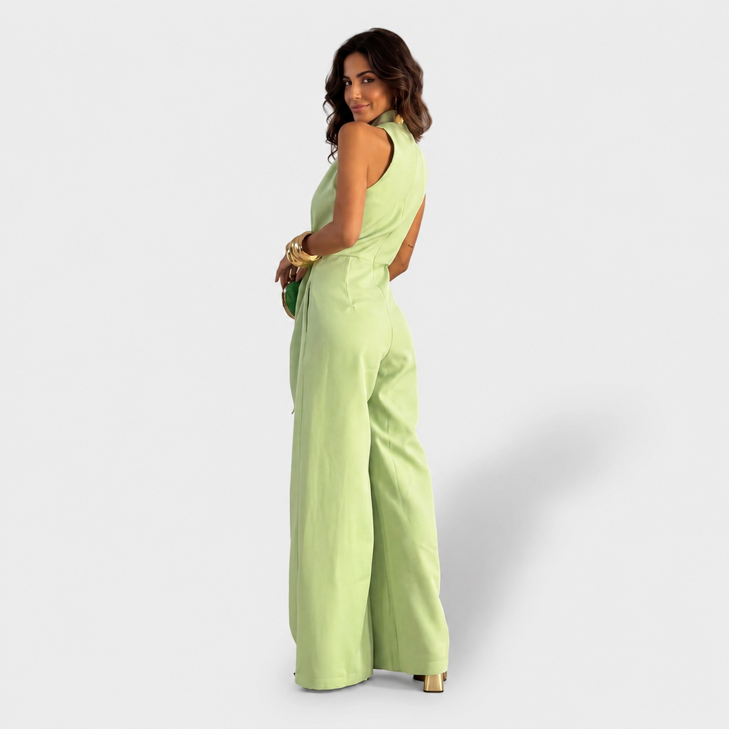 Mono Largo Elegante con Escote Drapeado y Pierna Ancha