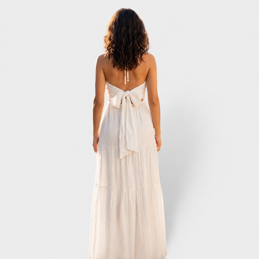 Vestido Largo con Escote Halter y Espalda Elegante con Lazo