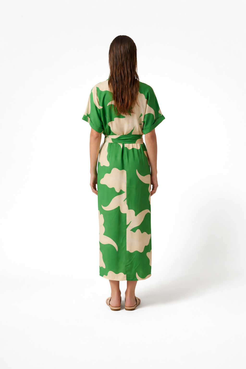 Vestido Verde Sofisticado – Corte Clásico