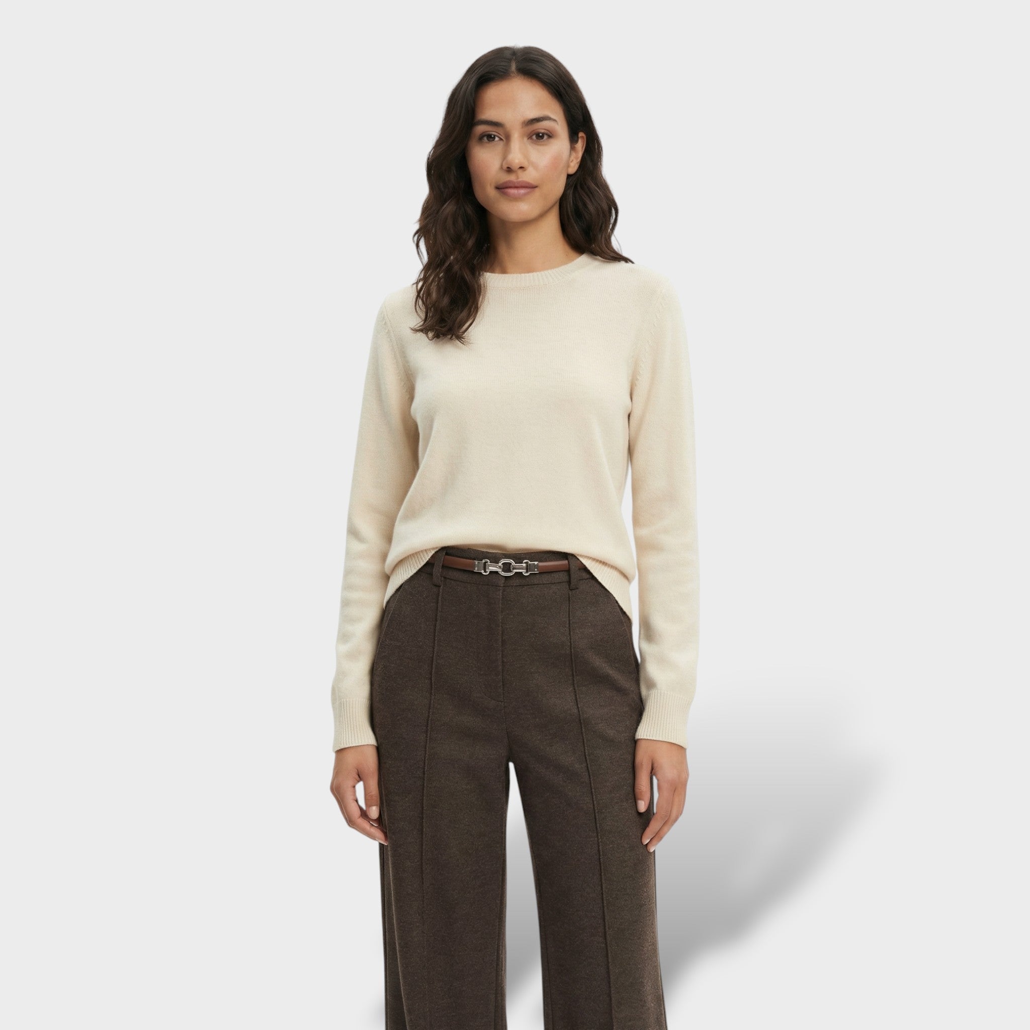 Pantalones Rectos de Mujer – Elegancia Invernal y Corte Atemporal