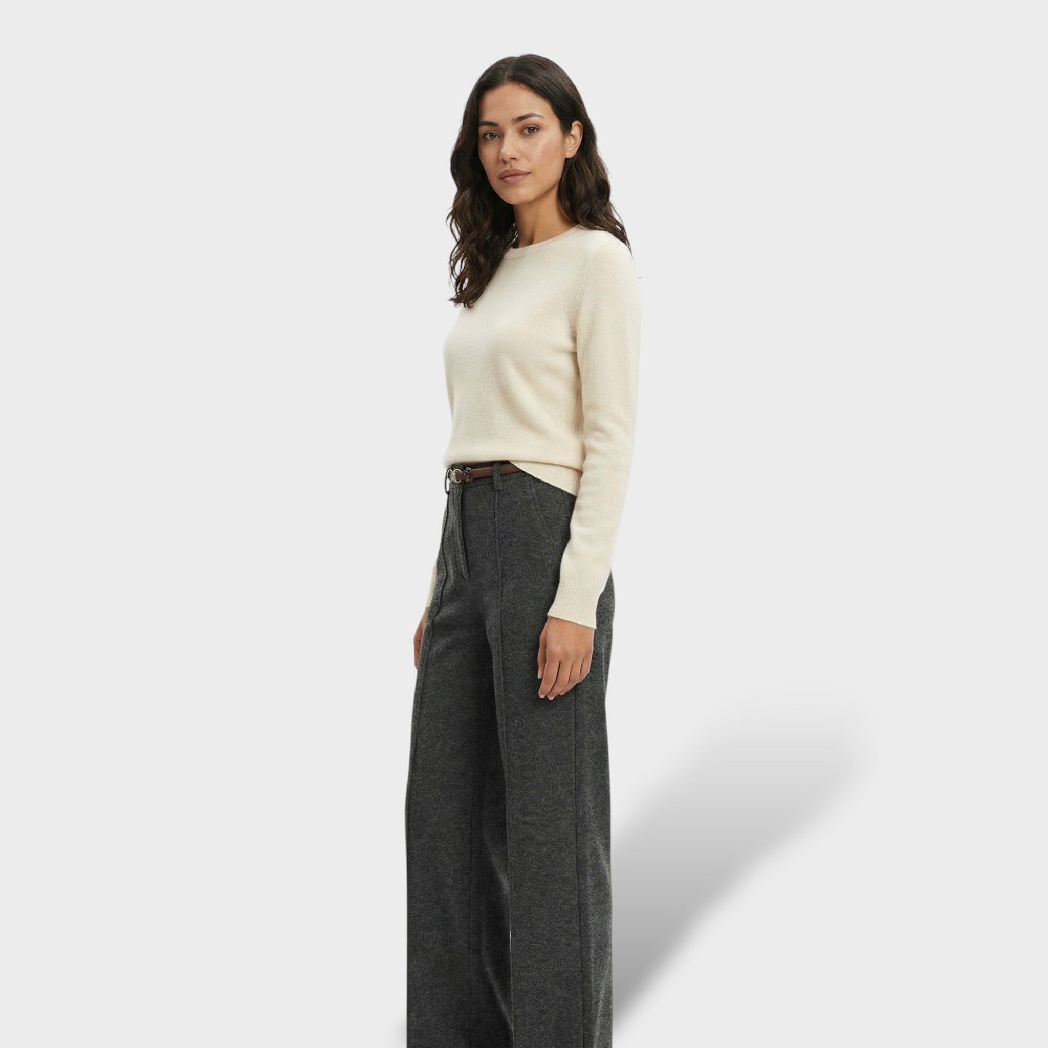 Pantalones Rectos de Mujer – Elegancia Invernal y Corte Atemporal
