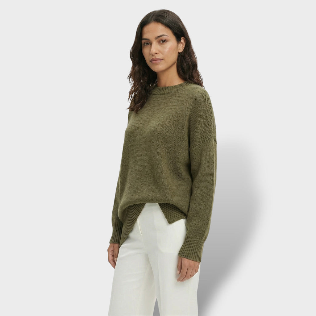 Suéter Oversize Manga Murciélago – Comodidad y Estilo