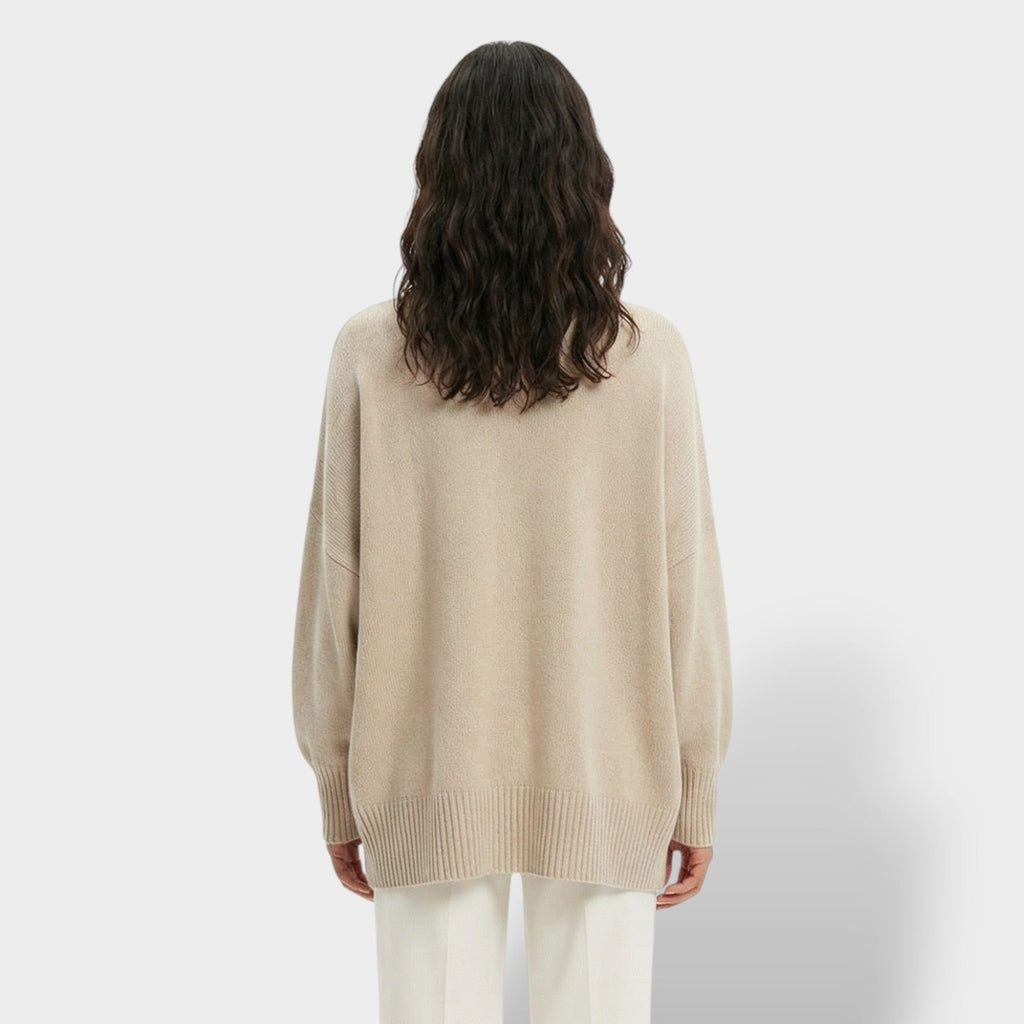 Suéter Oversize Manga Murciélago – Comodidad y Estilo