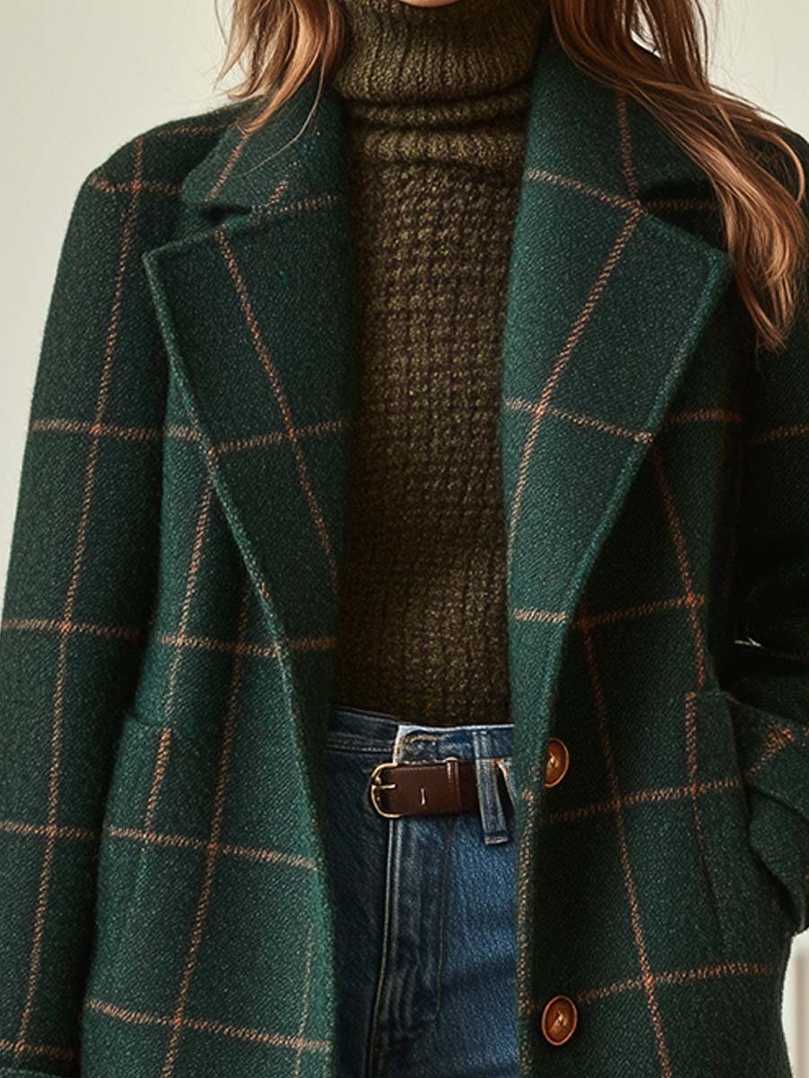 Abrigo de Cuadros Verde – Elegancia Atemporal
